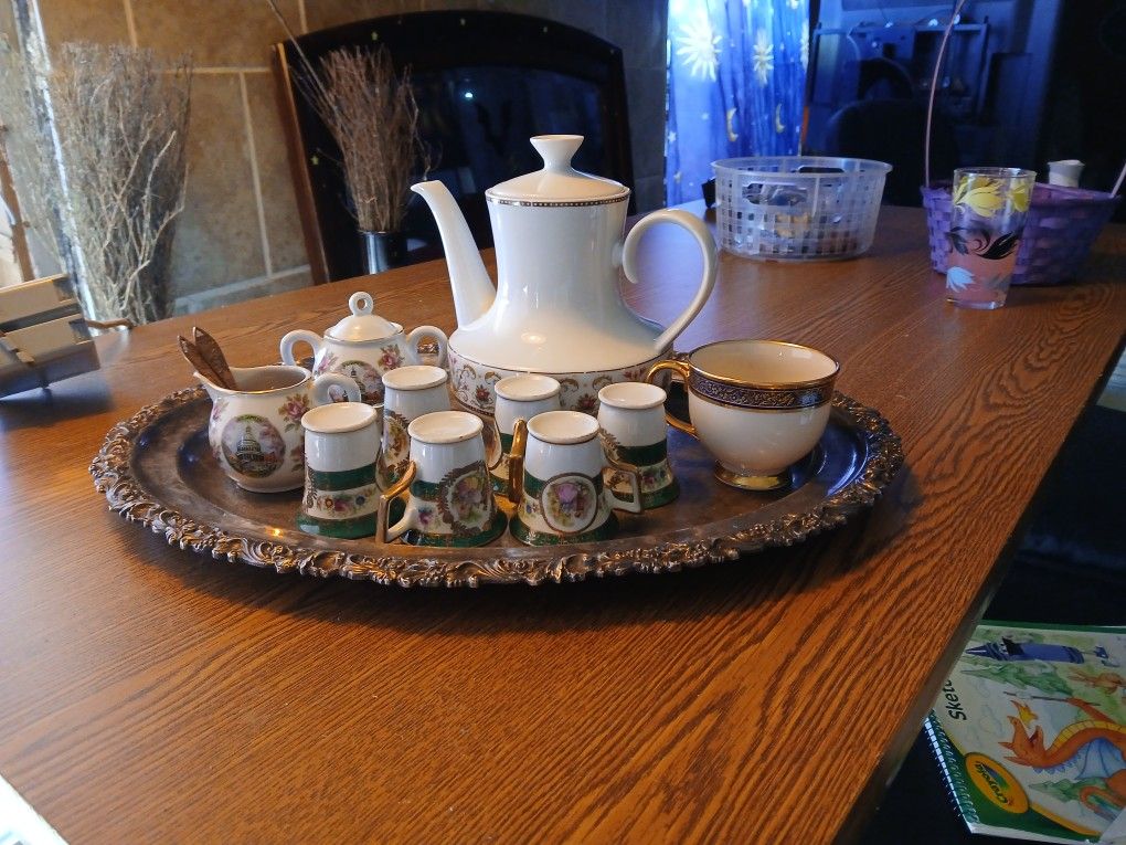 Vintage Winterling Tea Pot.