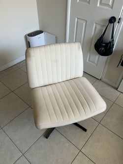 Desk chair