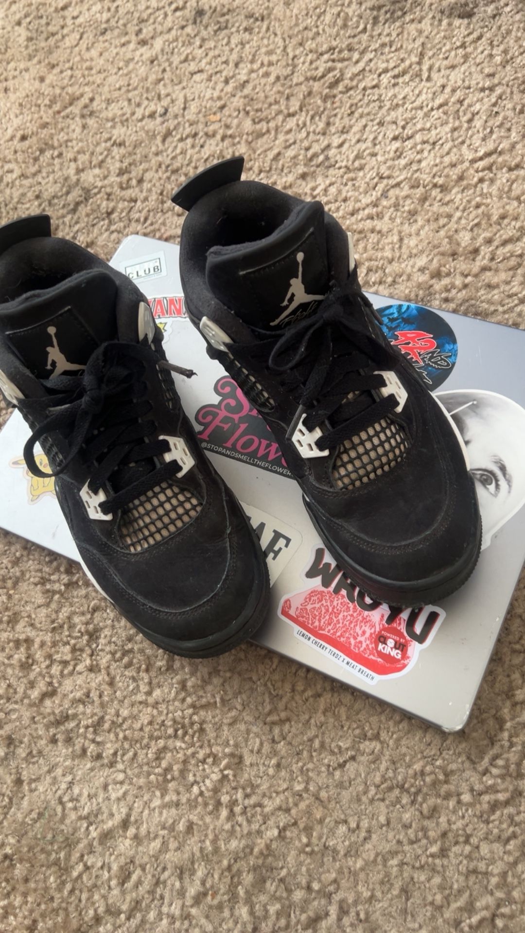 Air Jordan 4 Retro White Thunder Size 6Y