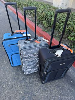 Medium Size 25” Luggage With 2-wheels Check In Size
