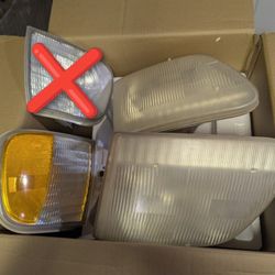 97-03 Ford F-150 Pair Of Headlights + 1 Side Turn Signal