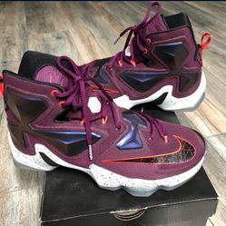 Nike Lebron XIII Sz 9