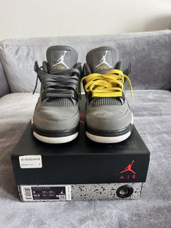 Cool Grey Jordan 4 