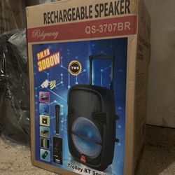 Rechargeable Music player - 15” Woofer  MICROPHONE & CHARGER INCLUDED ! Bluetooth - Fm Radio - Rechargeable  USB PORT - SD MEMORY SLOT - Portable  Com