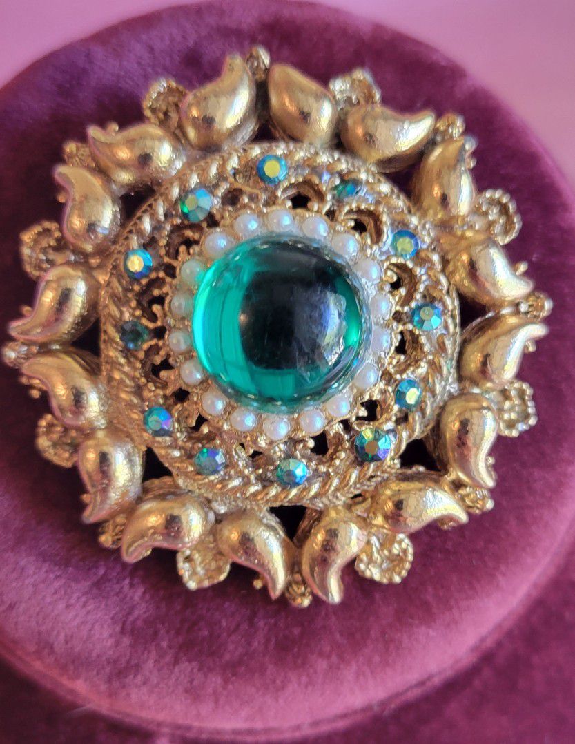 Vintage Clear Emerald Brooch