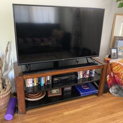 Smart TV With Stand