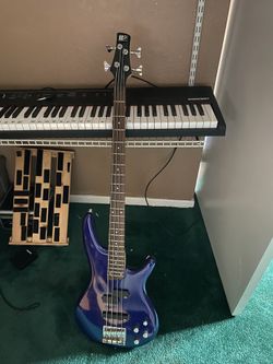 Ibenez Bass