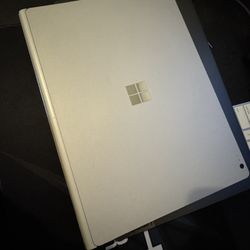 Microsoft Surface Book 2