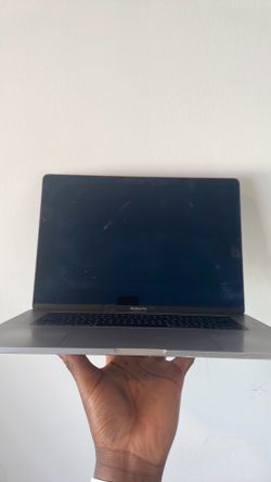 MacBook Pro 16”