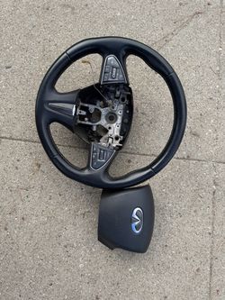 2017 Infiniti Steering Wheel with Airbag Cover