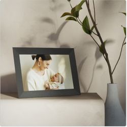 Aura- Cooper Digital Frame with 10.1" HD display  $99.99
