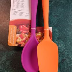 New Set Of 2 Silicone Utensils