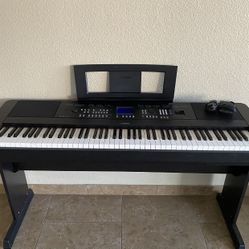 Yamaha Portable Grand DGX-650