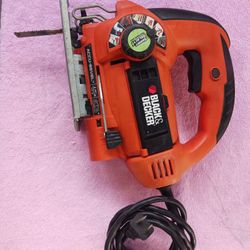 Black &Decker Smart select jig saw 