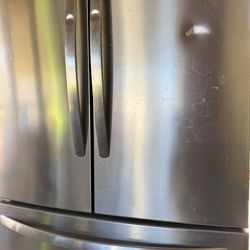 Fridgidaire - French door fridge
