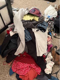Bags of juniors/ womens clothes size sm-led