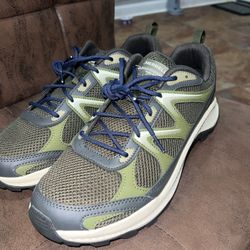 Merrell hiking shoes size 12