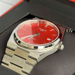 Tissot PRX 40mm Red Dial – Nuevo en Caja con Papeles, Swiss Made