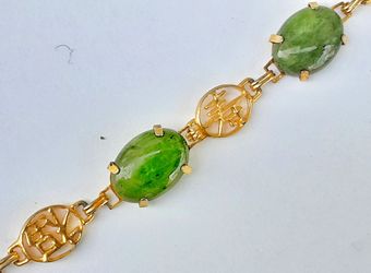 HOBE signed delicate JADE and goldtone Kanji link bracelet ! 7.5" L