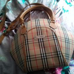 Burberry 1979 Purse. 