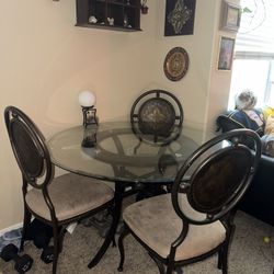 dinning table 