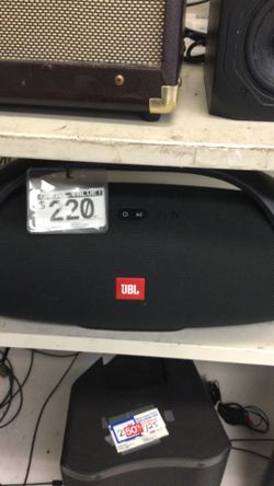 Jbl boom box 2
