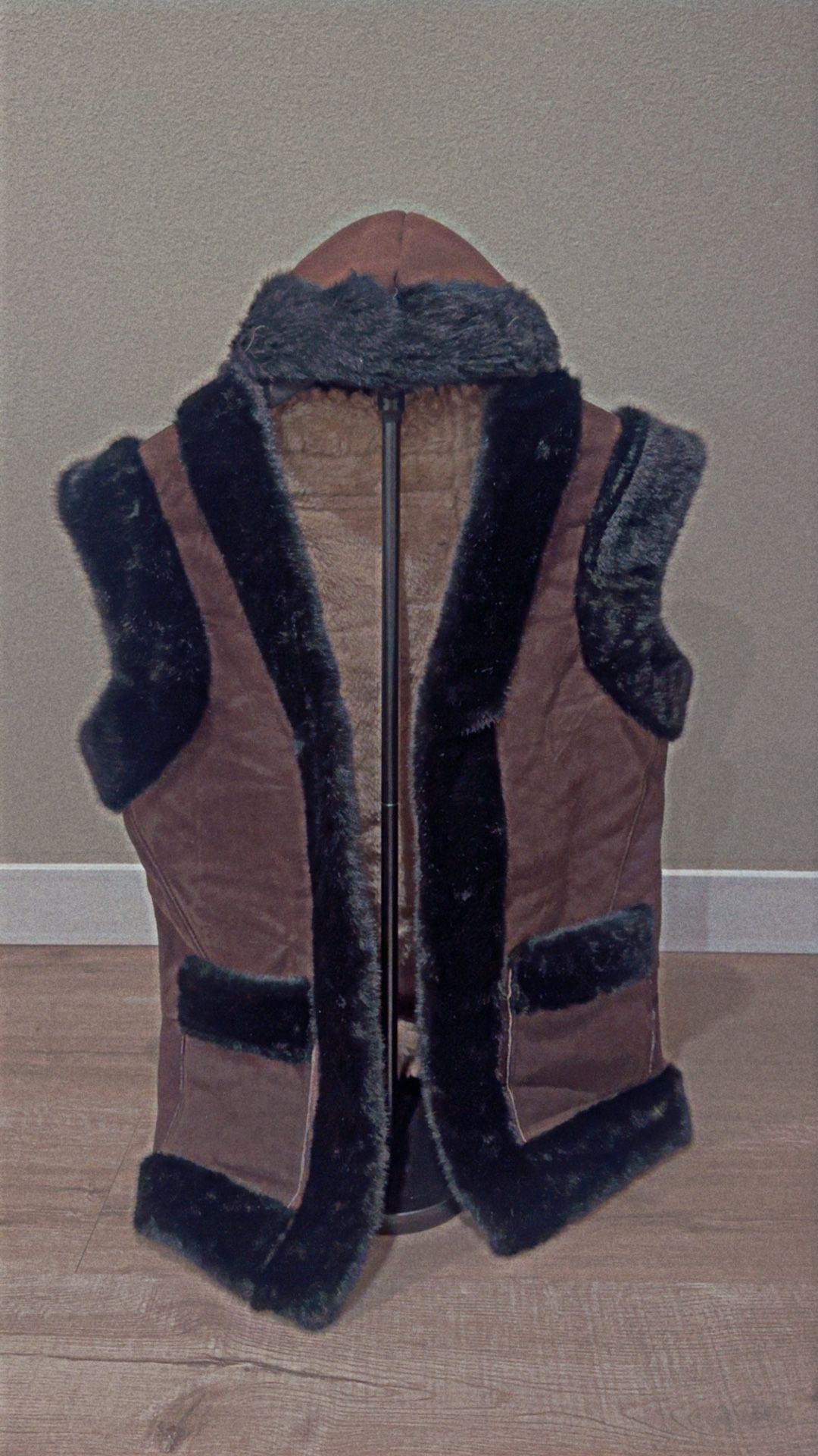 Warm Fur Vest! 100% Sheep Skin/fur