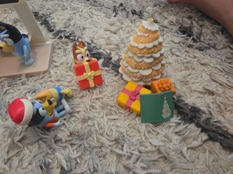 Bluey play house lot