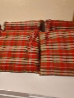 For beautiful Chair cushions excellent for the holidays $$24! the for four