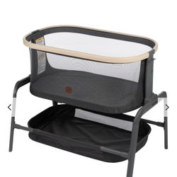 Maxi Cosi Iora Bedside Bassinet
