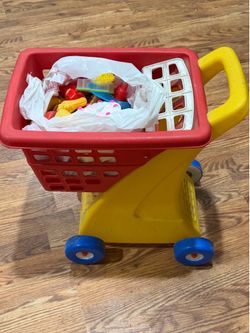 Little Tikes Kids Grocery Basket and Play Food