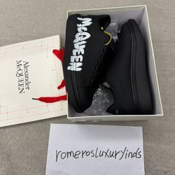 NEW Alexander Mcqueens 