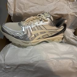 ASICS Atmos Yakoutake