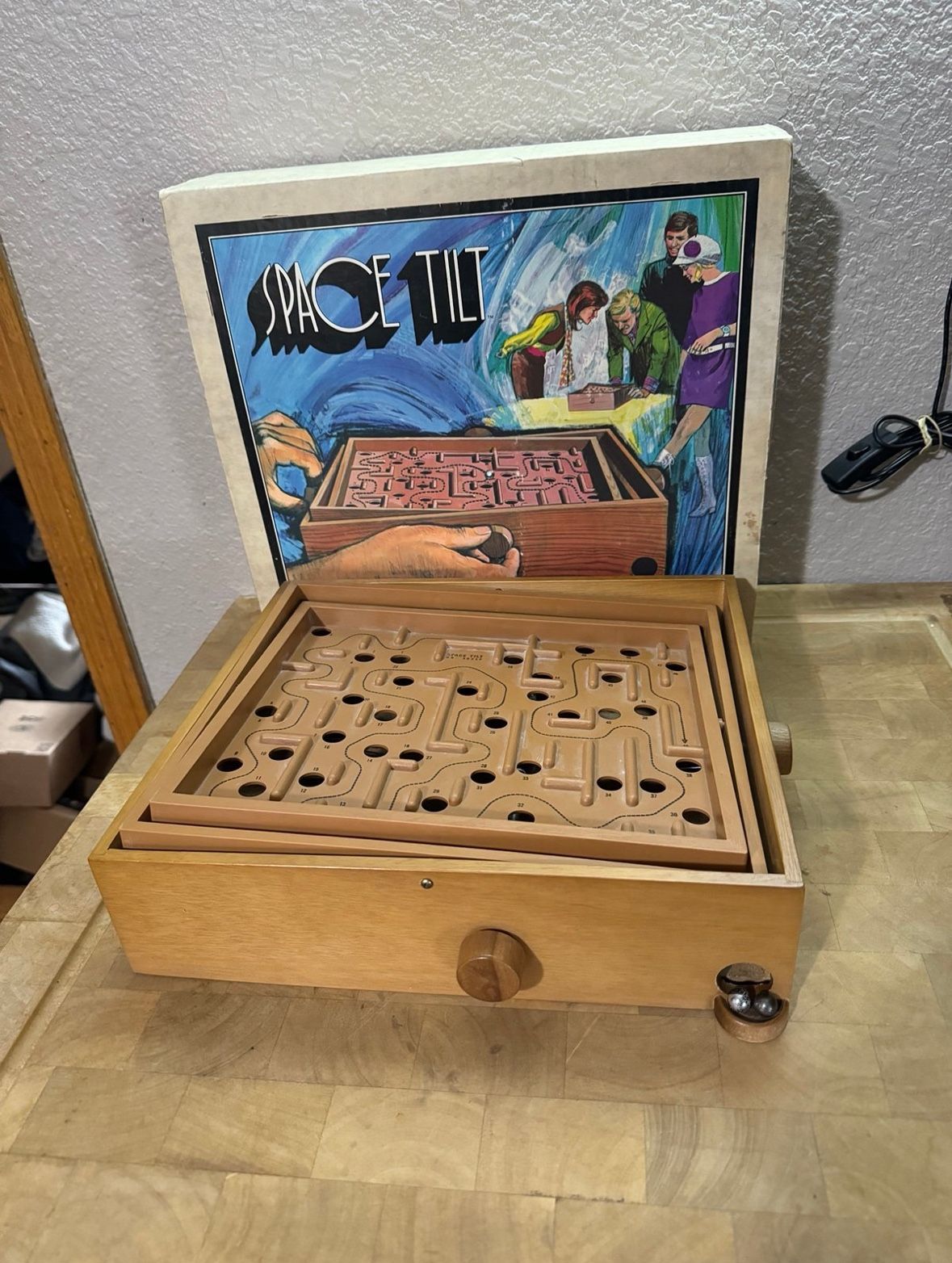 Space Tilt - The Classic Labyrinth Maze Game #4025 P Original Box Vintage 1970