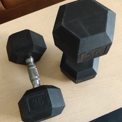Hampton 2x 35lb dumbbells