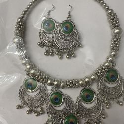 Indian Necklace With Erring 