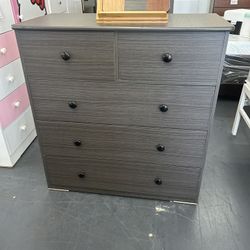 5 Drawers Jumbo Dresser Available In Different Colors 