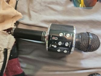 Microphone