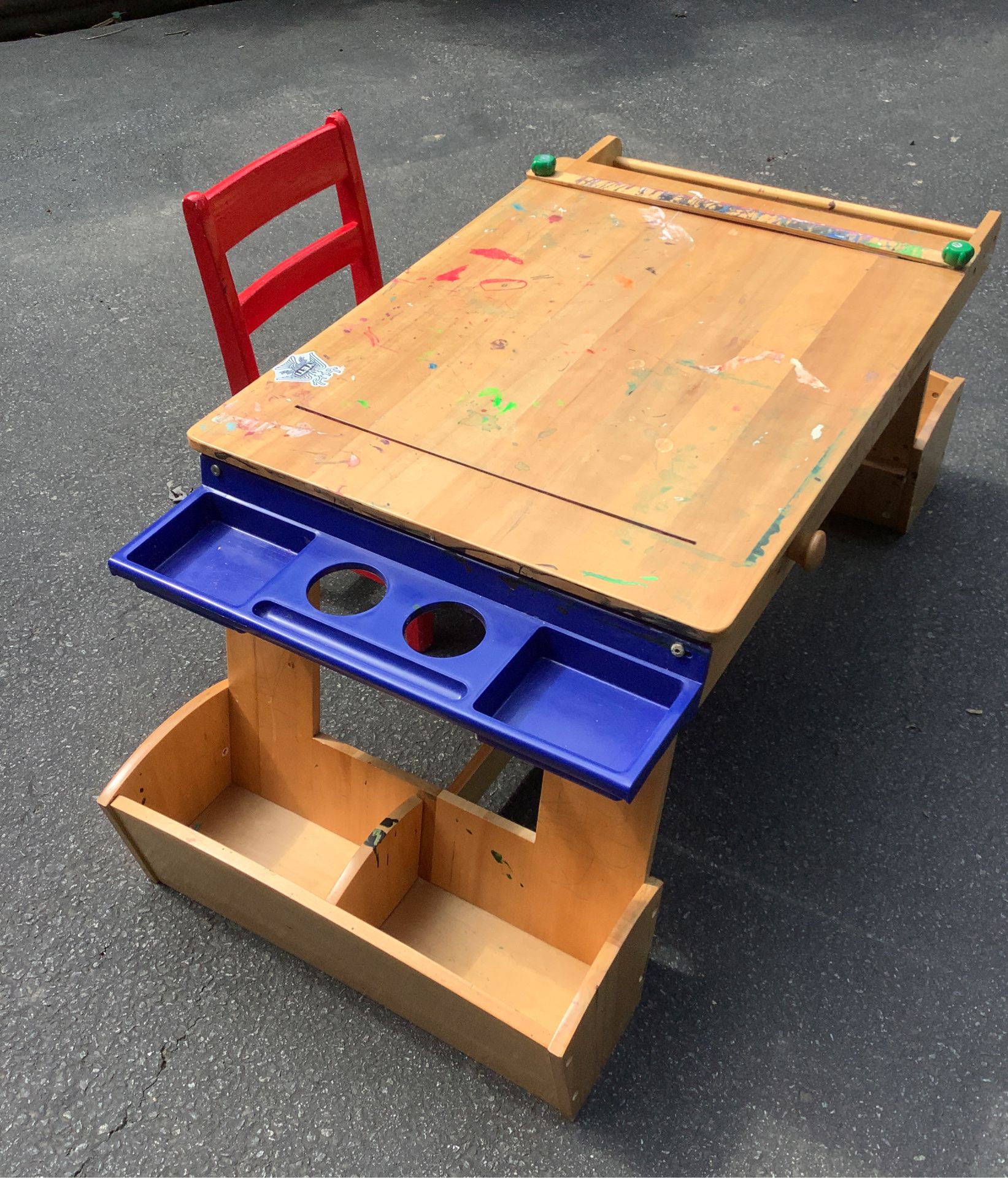 Children’s school table and chair