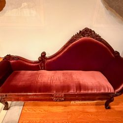 Velvet Chaise Lounge 