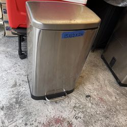 Good Condition, 13 Gallon Bags Size Trash Cans