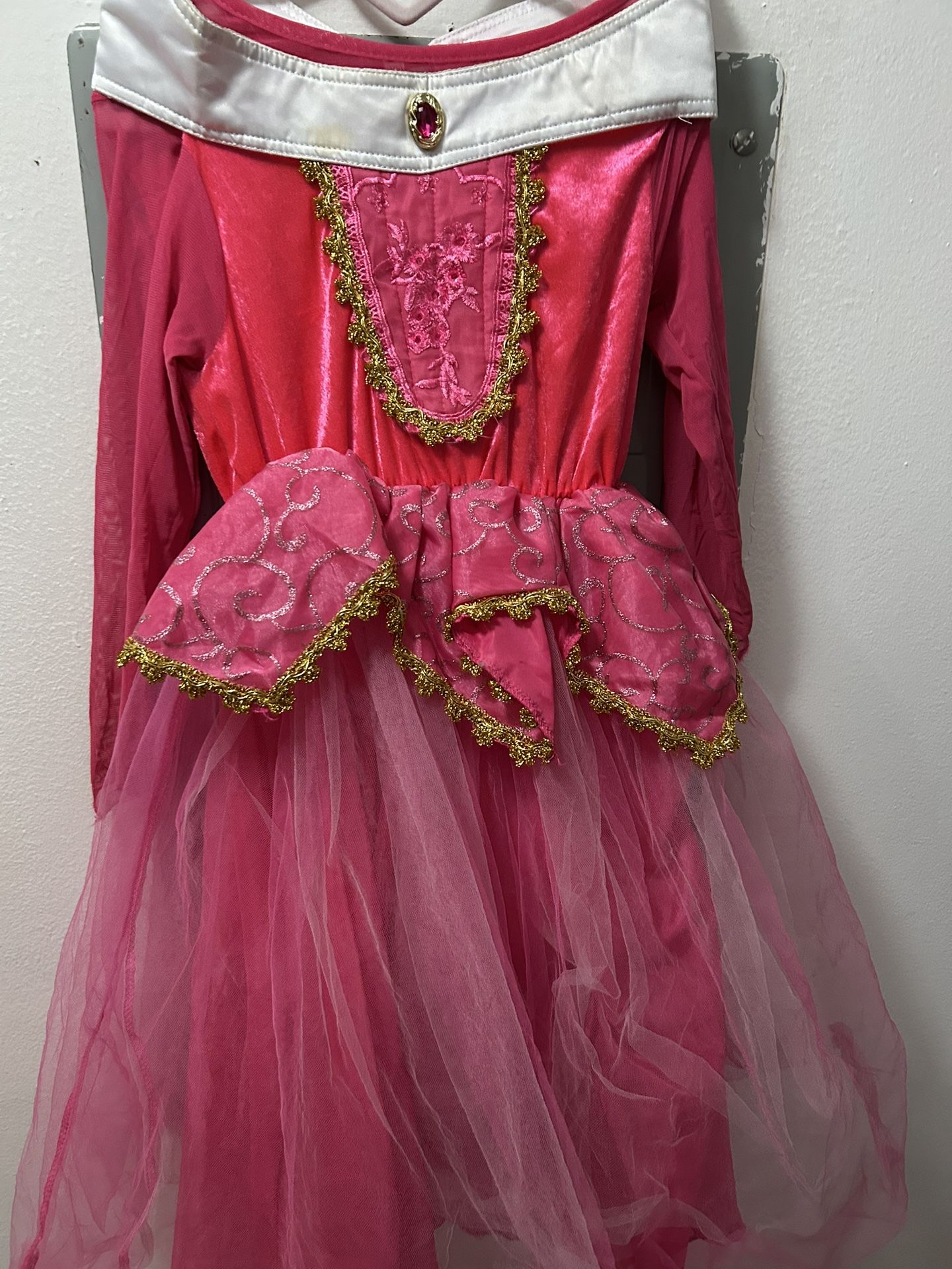 Girl Dress Size 5-6  Costume Disney
