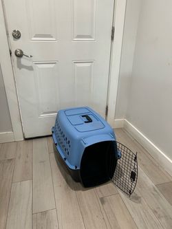 Small Plastic Pet Travel Carrier Crate