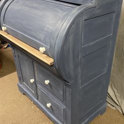ANTIQUE CYLINDER DESK with STORAGE