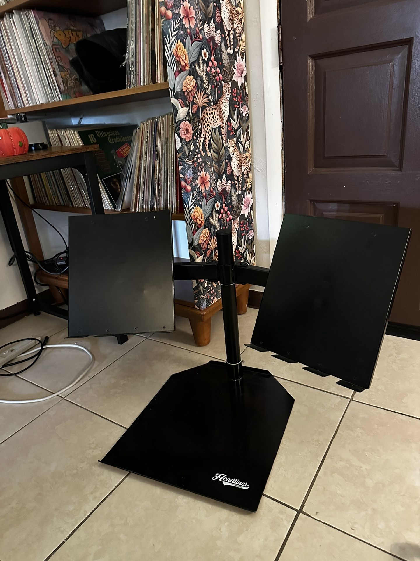 Headliner Avalon Dual CDJ Stand