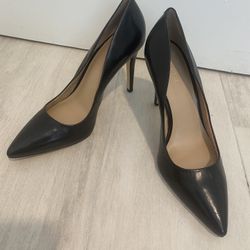Saks Fifth Avenue Black Heels