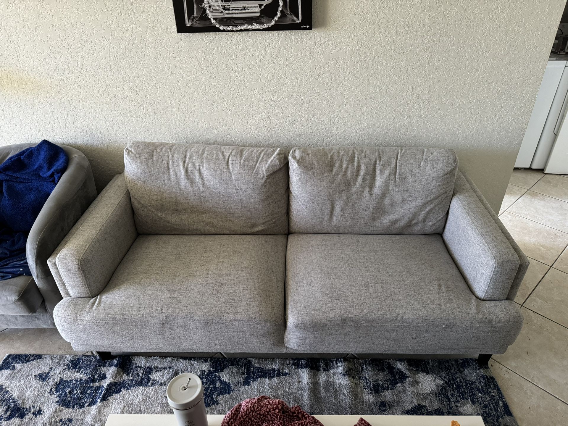 Grey Couch (City furniture)