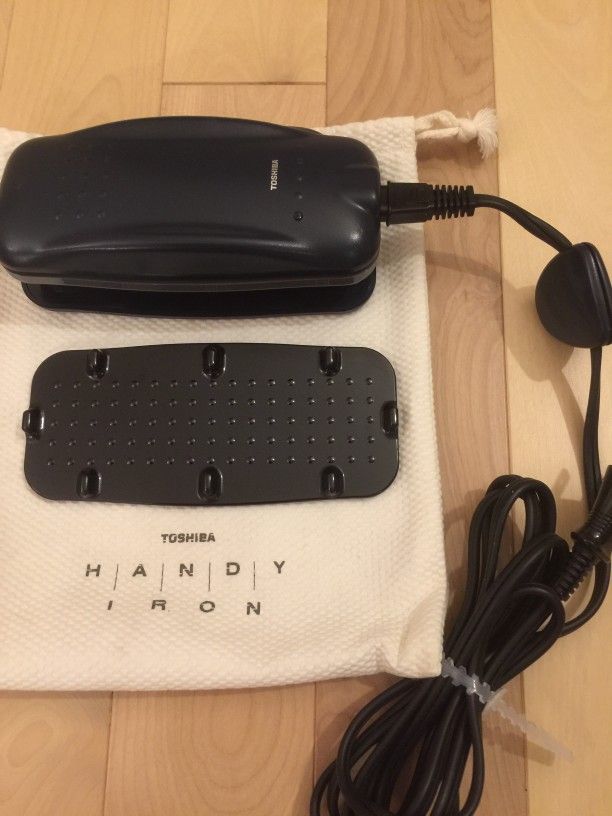 Toshiba Travel Handy Iron 110V