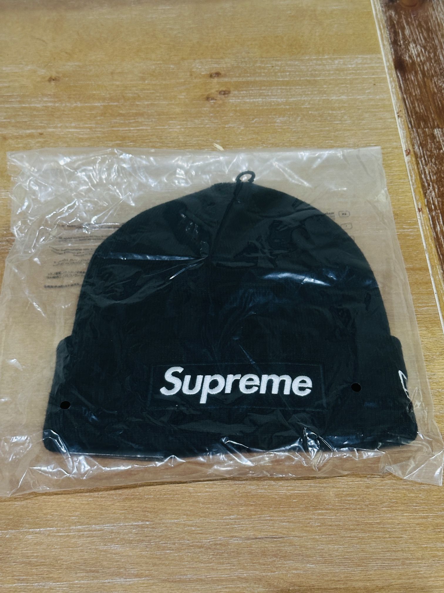Supreme Box Logo Beanie FW24 - Black