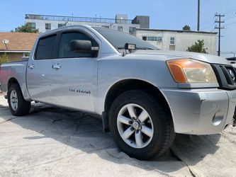 2012 nissan titán